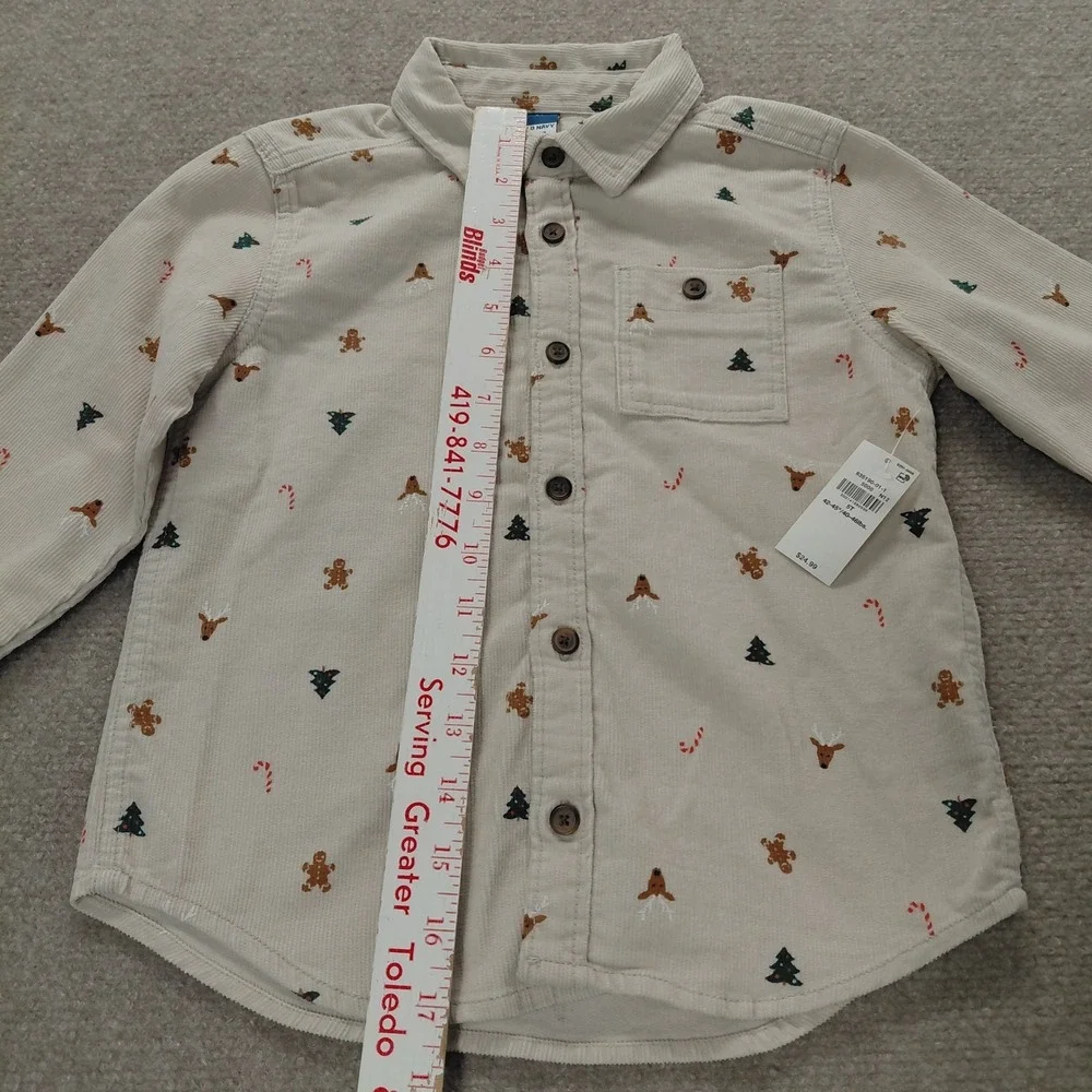 Old Navy Boys 5T Long Sleeve Christmas Print Corduroy Button Shirt Cream NEW